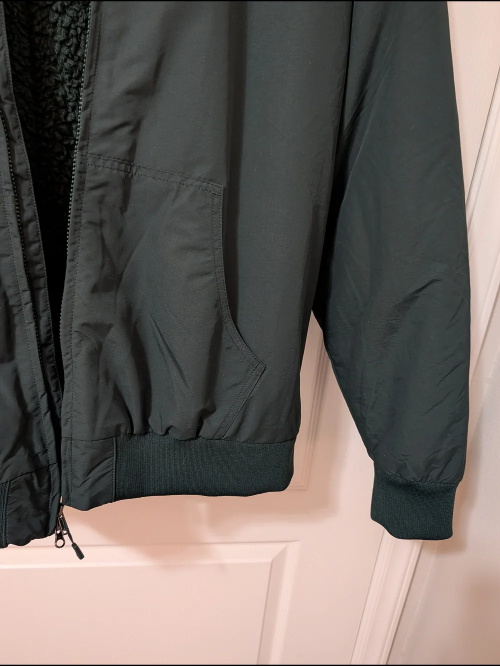 Patagonia Men's Hooded Jacket in Dark Green